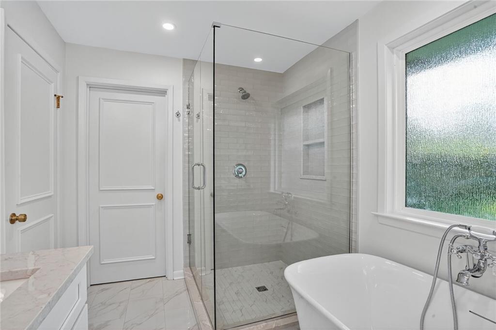 10120 IDLEWOOD Place