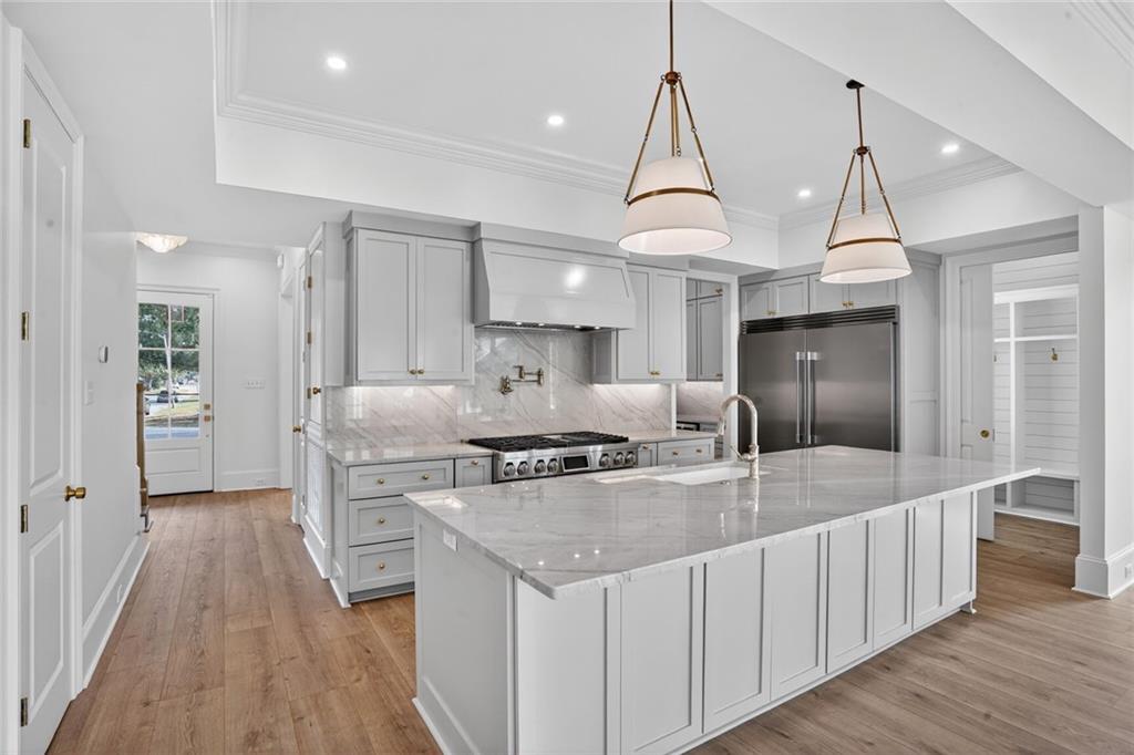 270 GARDEN Road