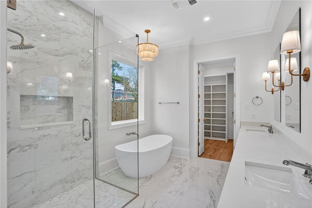 270 GARDEN Road