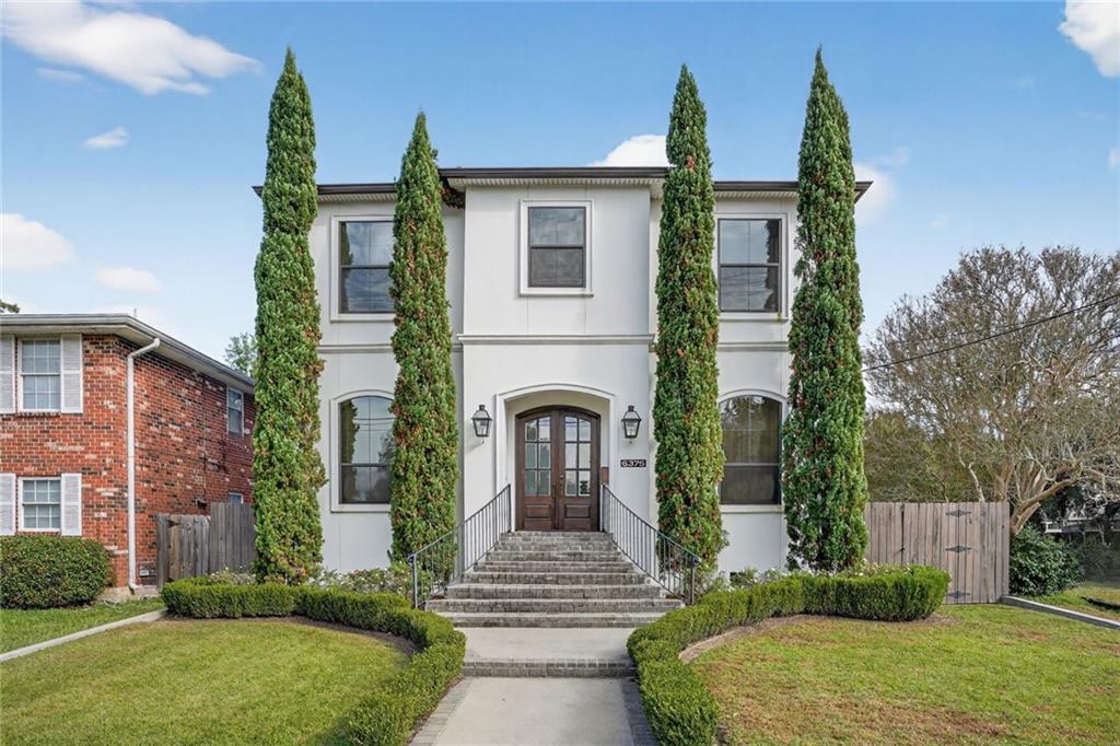 6375 WEST END Boulevard