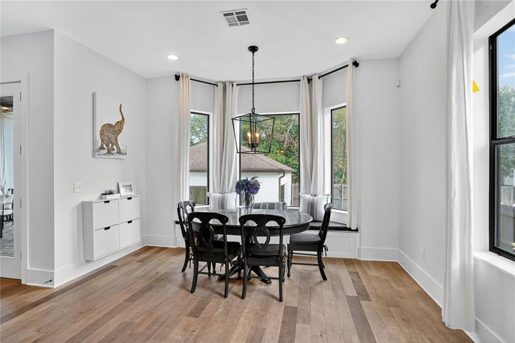 6375 WEST END Boulevard