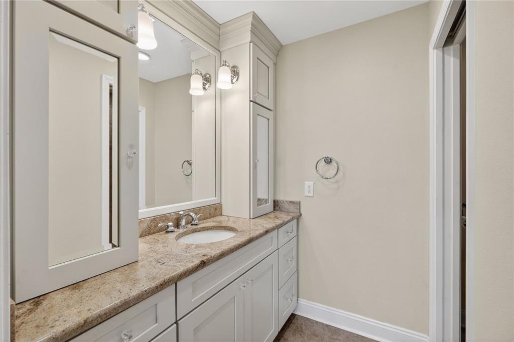 3044 ILLINOIS Avenue