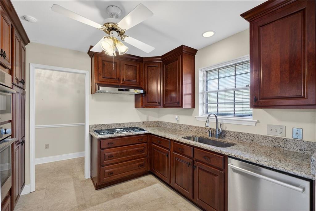 3044 ILLINOIS Avenue