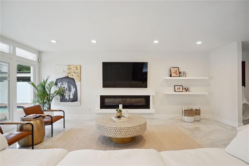 5537 CHERLYN Drive