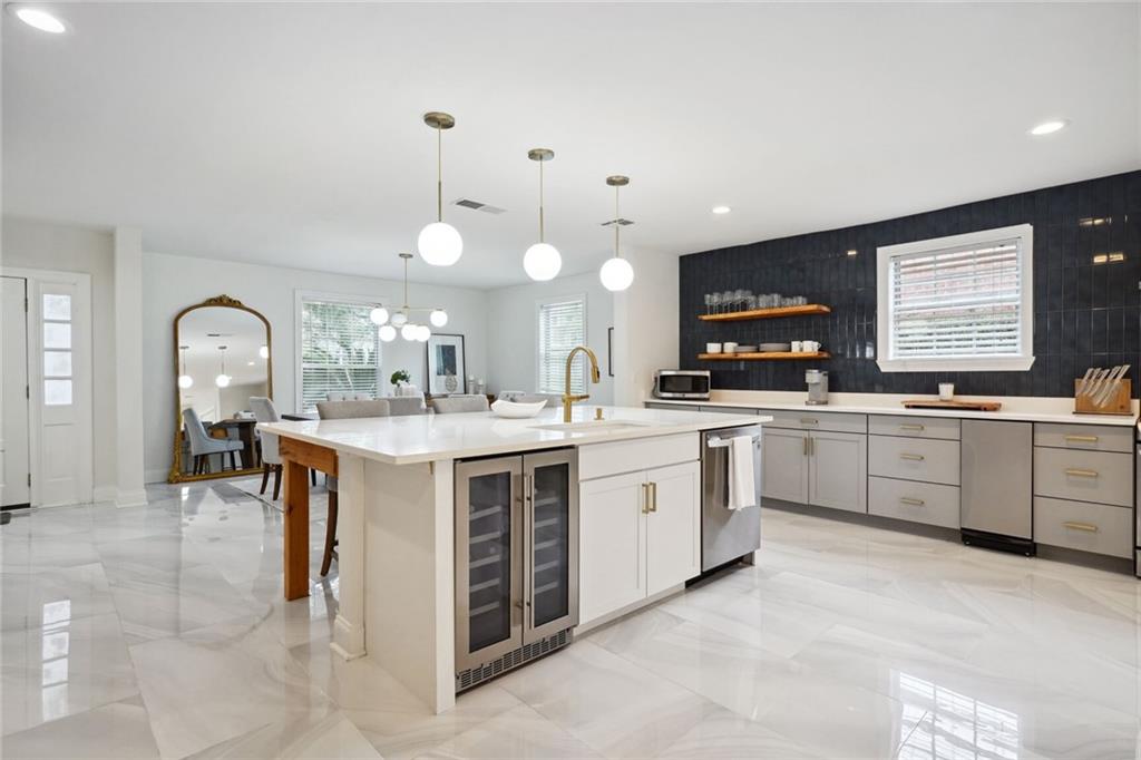 5537 CHERLYN Drive