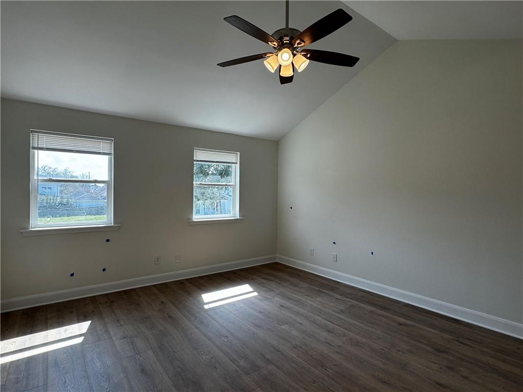 325 STAFFORD Place
