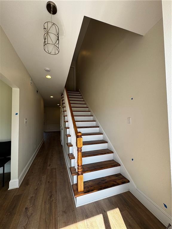 325 STAFFORD Place