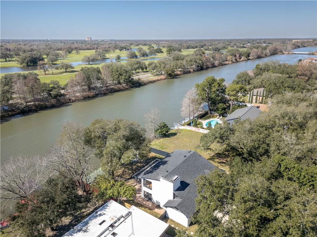 8 PARK ISLAND Drive