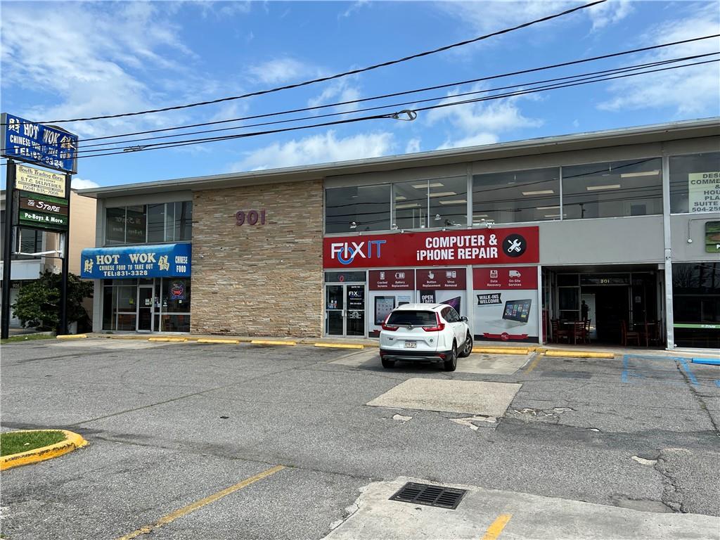 901 VETERANS Boulevard 205