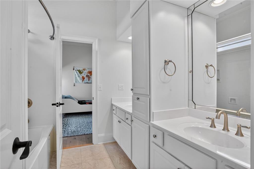 1712 KILLDEER Street