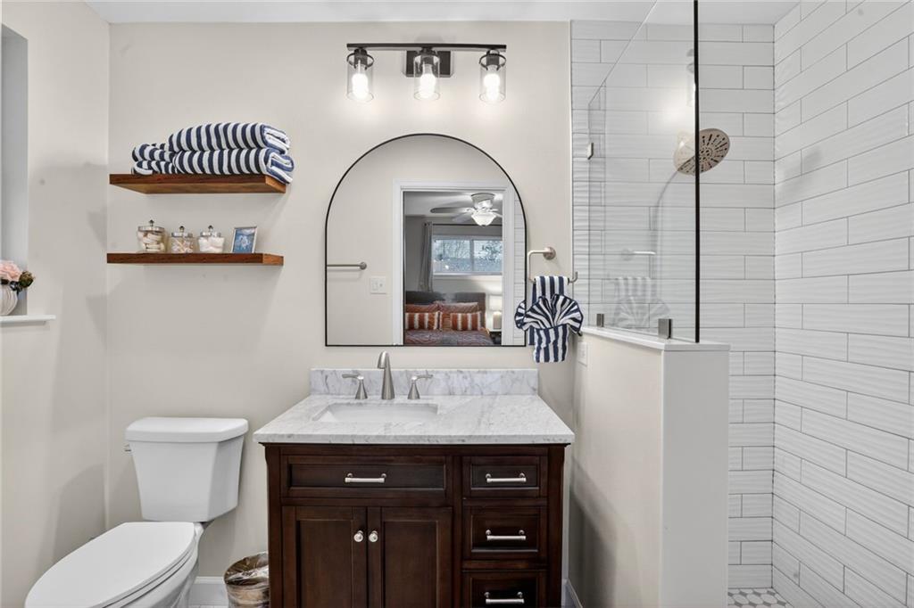 1035 W WILLIAM DAVID Parkway