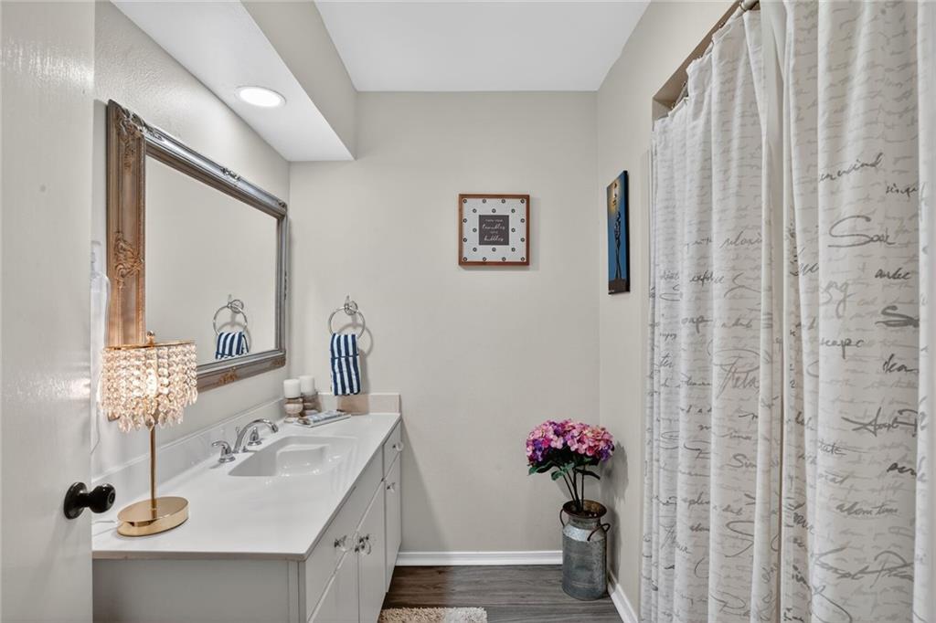 1035 W WILLIAM DAVID Parkway