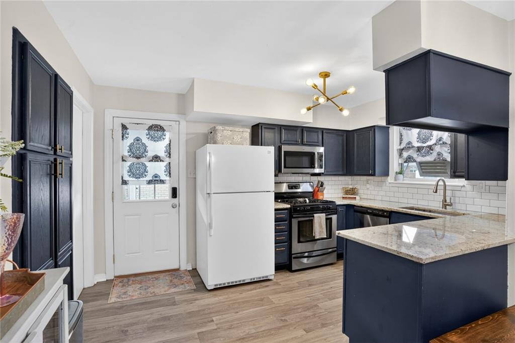 1035 W WILLIAM DAVID Parkway