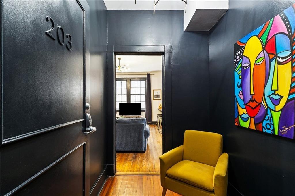 1638 CLIO Street 204