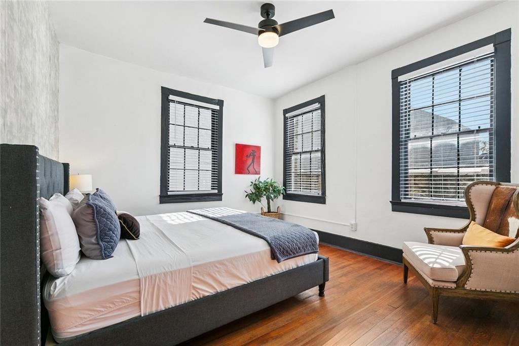 1638 CLIO Street 203