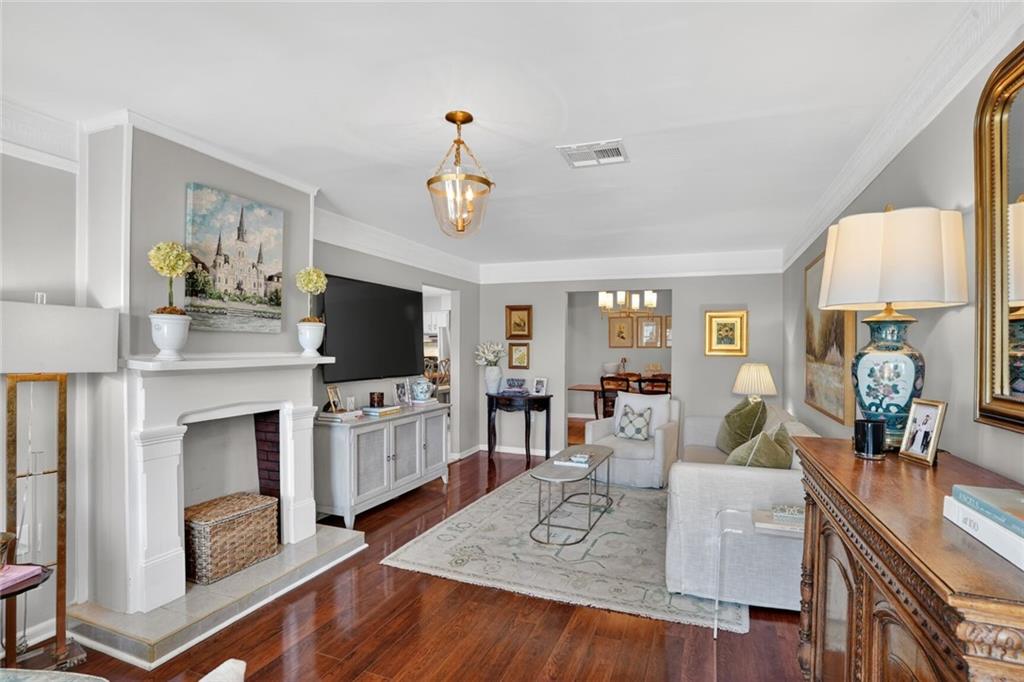 761 E WILLIAM DAVID Parkway