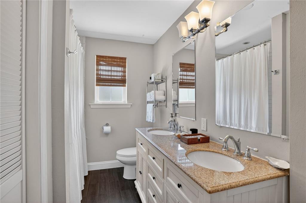 761 E WILLIAM DAVID Parkway