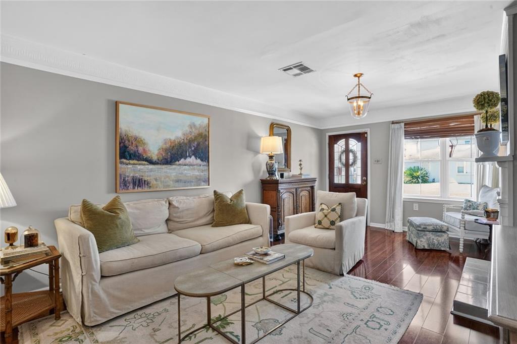 761 E WILLIAM DAVID Parkway