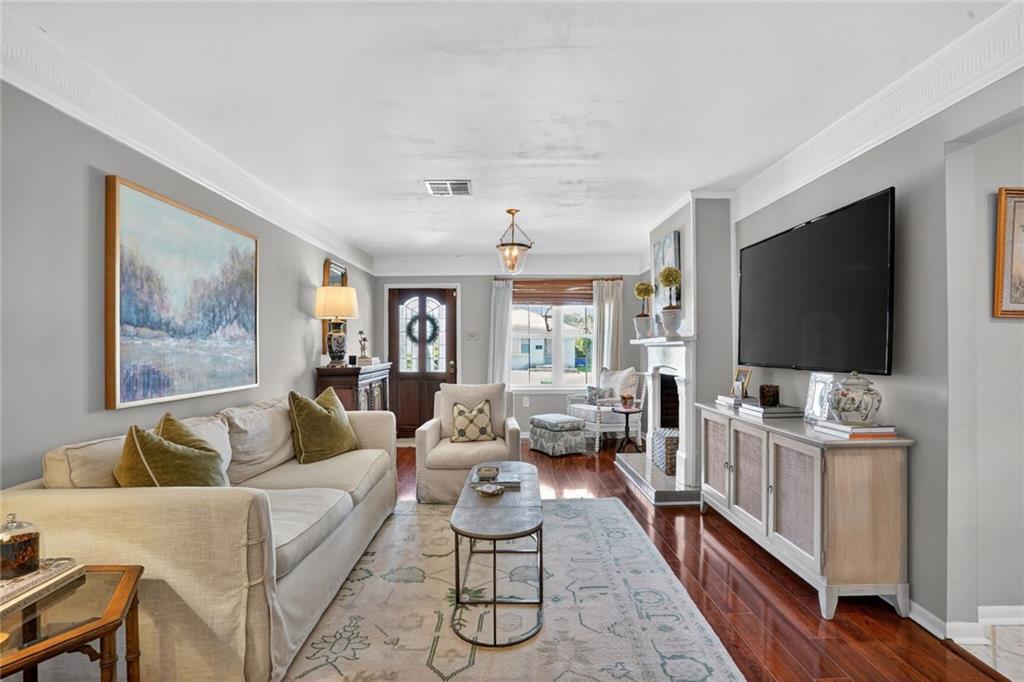 761 E WILLIAM DAVID Parkway