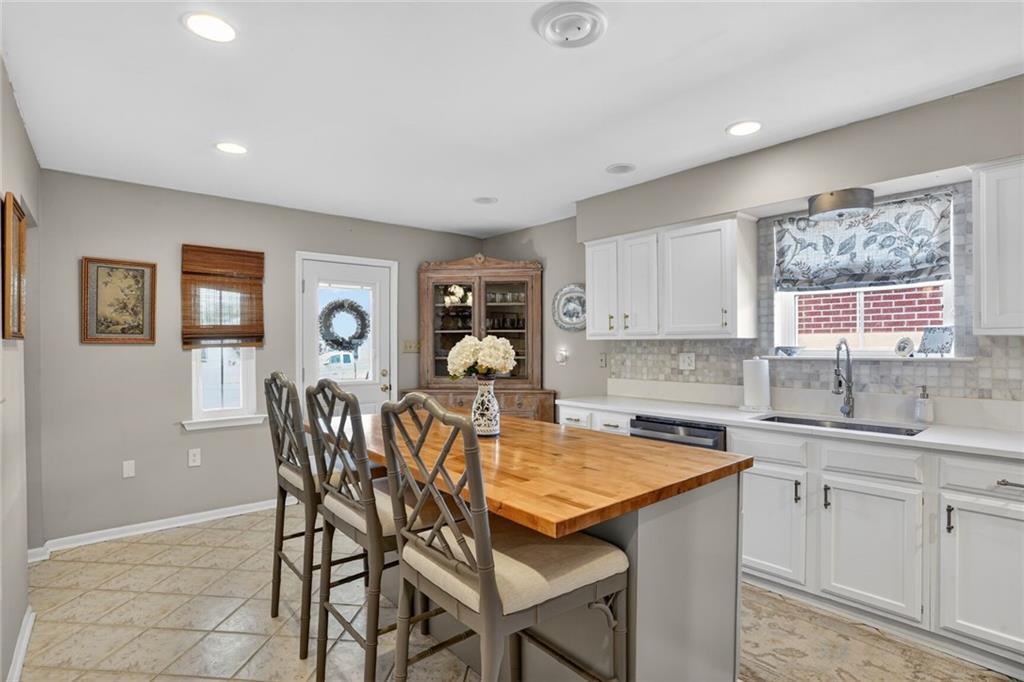 761 E WILLIAM DAVID Parkway