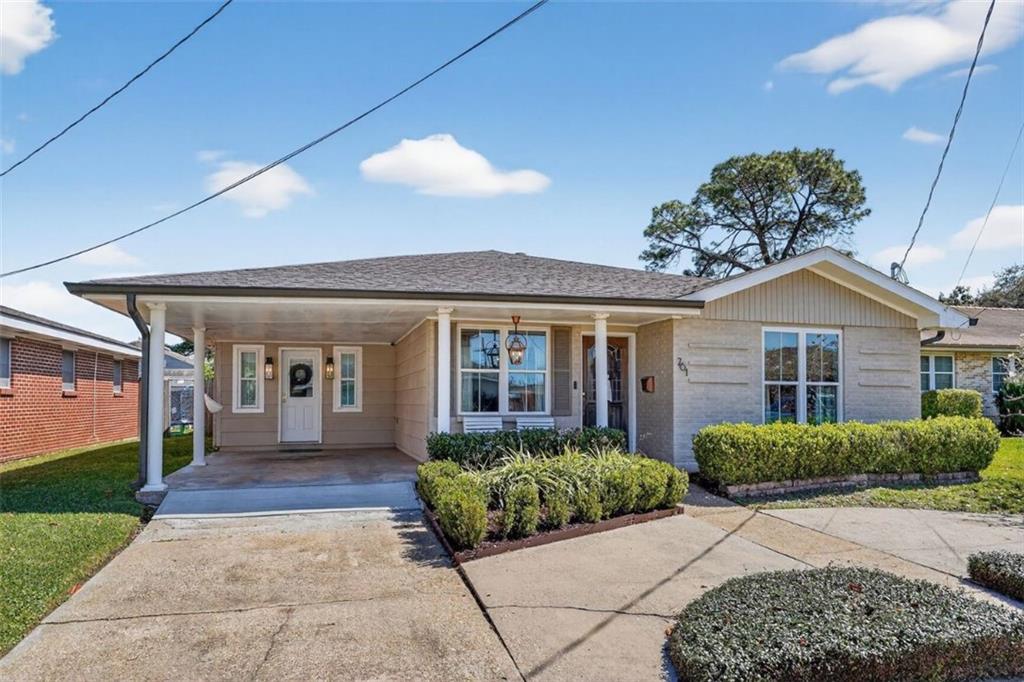 761 E WILLIAM DAVID Parkway