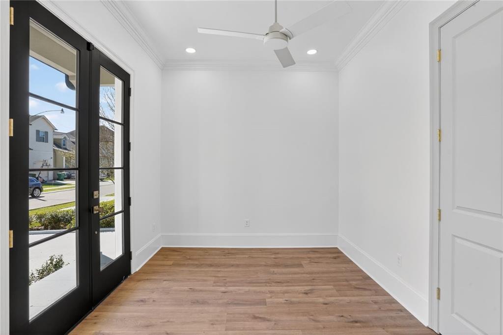 219 E MAPLE RIDGE Drive