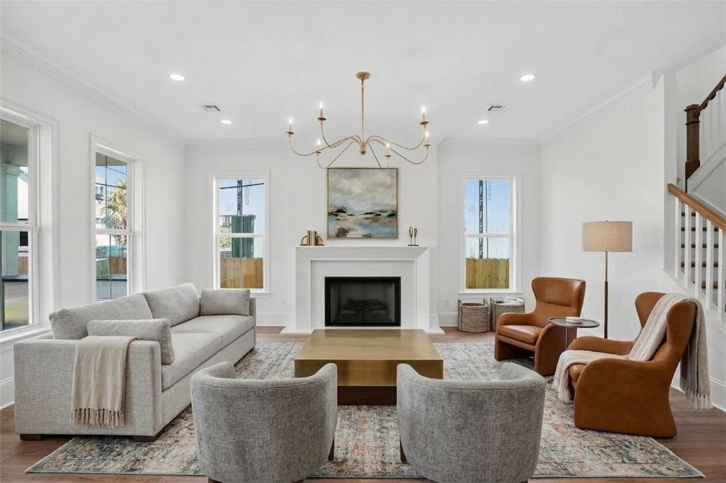 219 E MAPLE RIDGE Drive