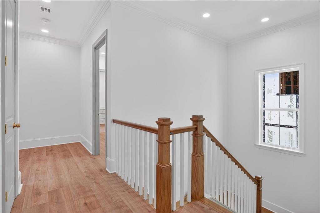 219 E MAPLE RIDGE Drive