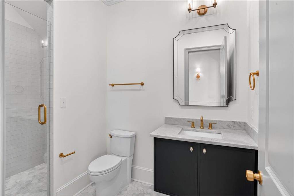 219 E MAPLE RIDGE Drive