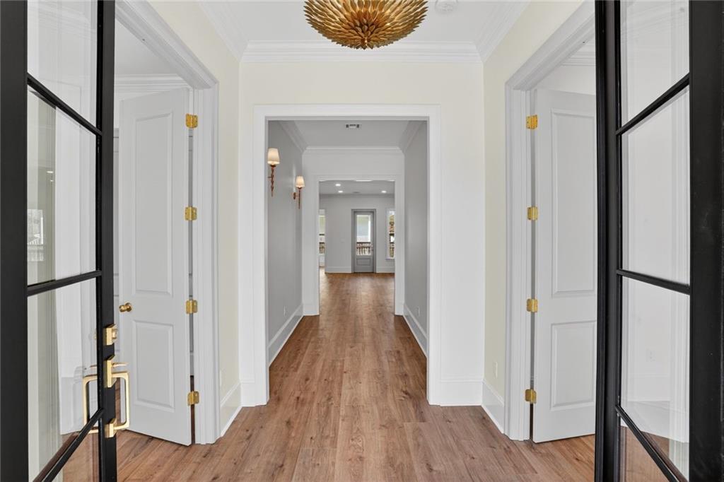 219 E MAPLE RIDGE Drive