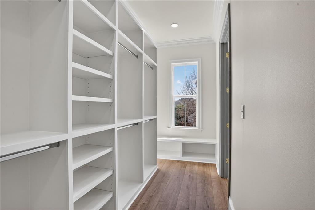 219 E MAPLE RIDGE Drive