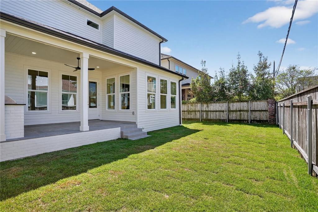 219 E MAPLE RIDGE Drive