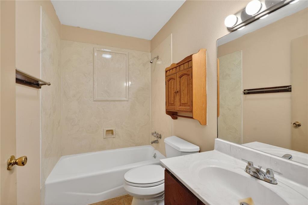 1123 25 NUNEZ Street