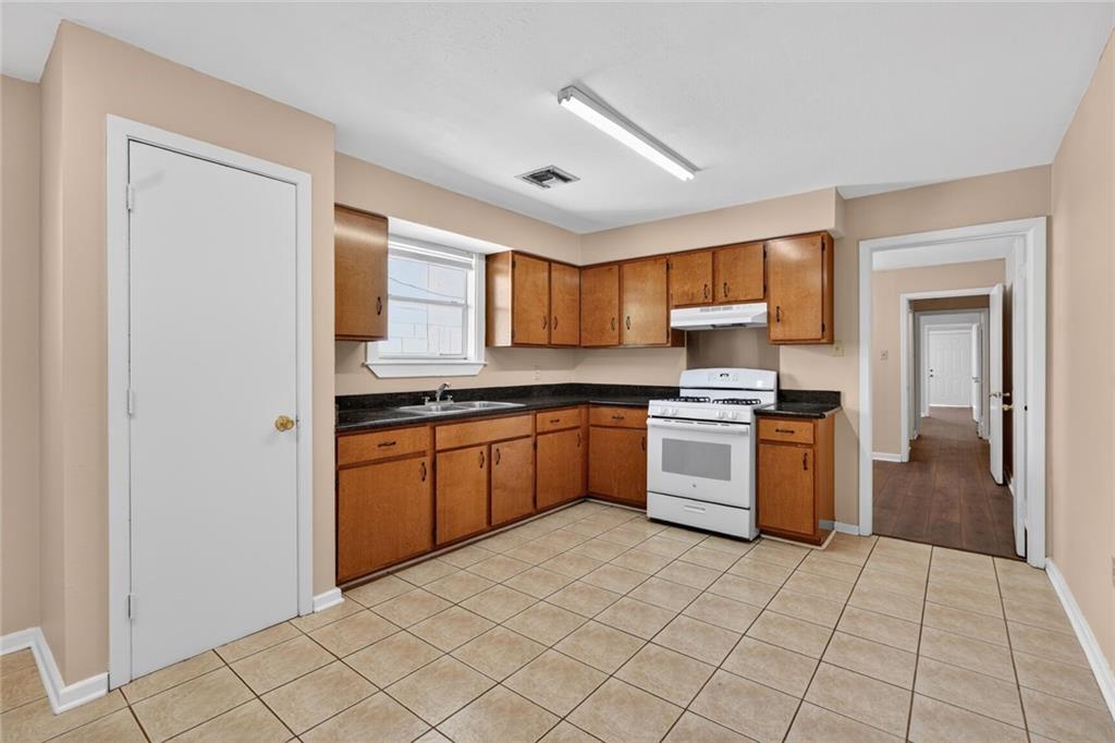 1123 25 NUNEZ Street