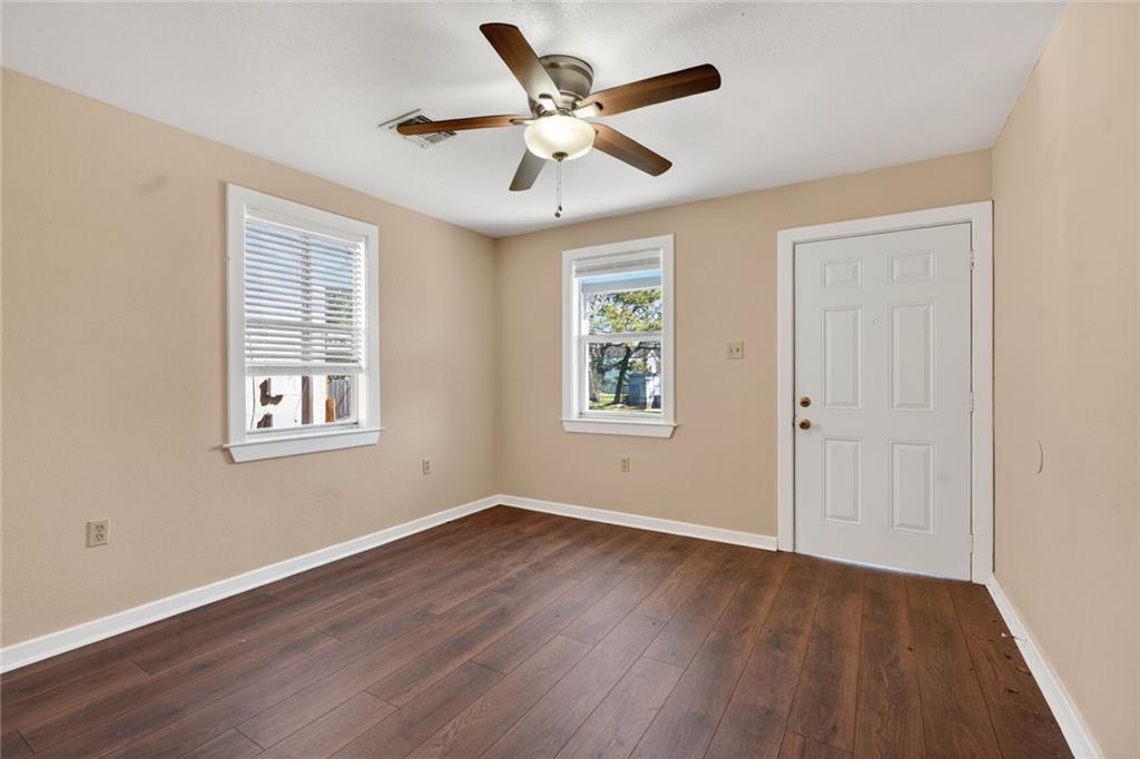 1123 25 NUNEZ Street