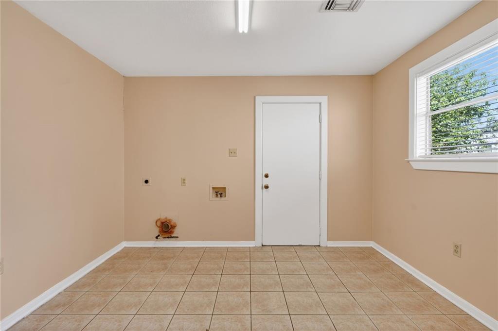 1123 25 NUNEZ Street