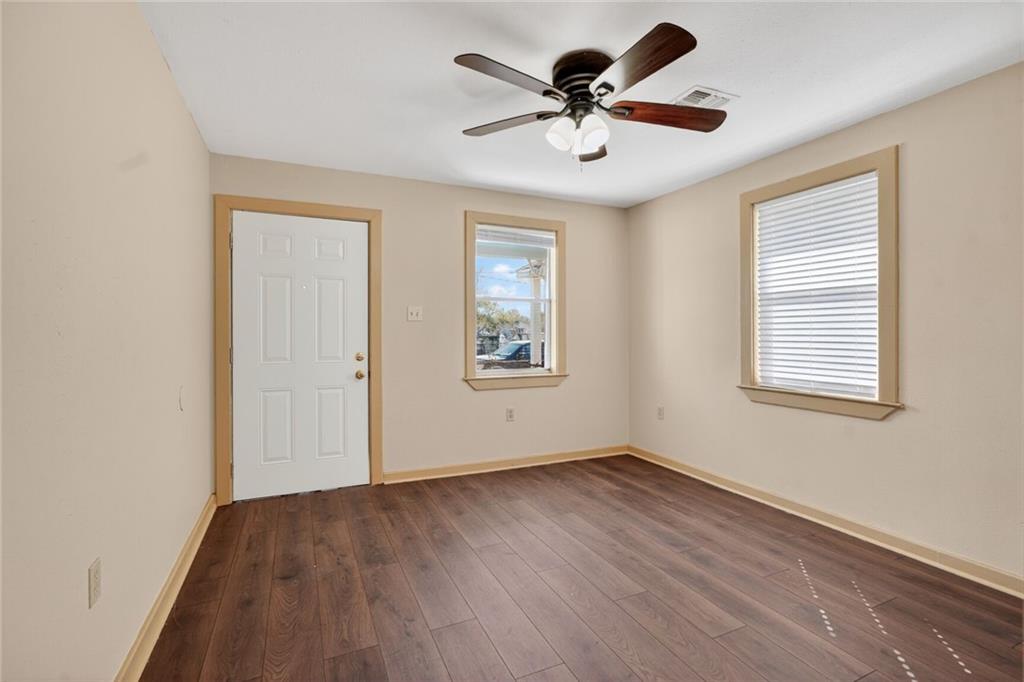 1123 25 NUNEZ Street