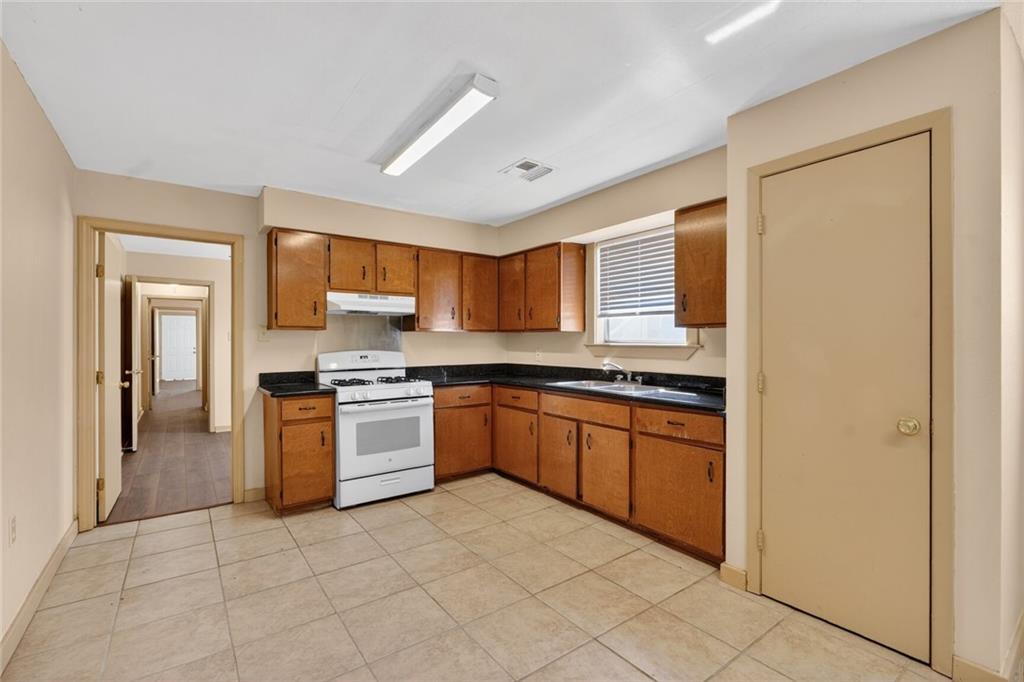 1123 25 NUNEZ Street