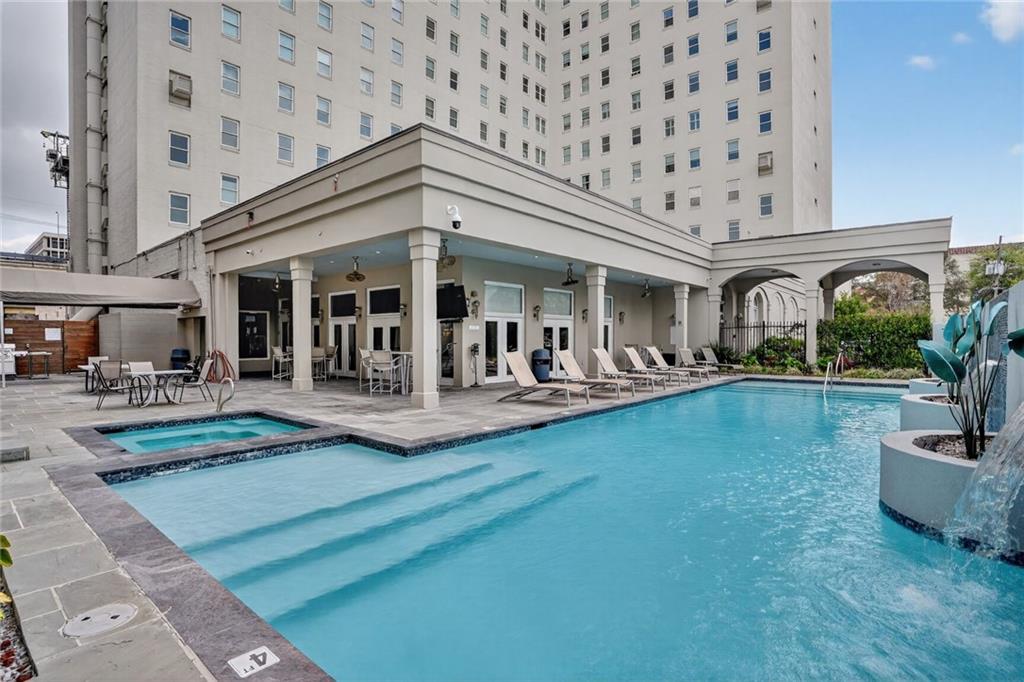 1205 ST CHARLES Avenue 1309