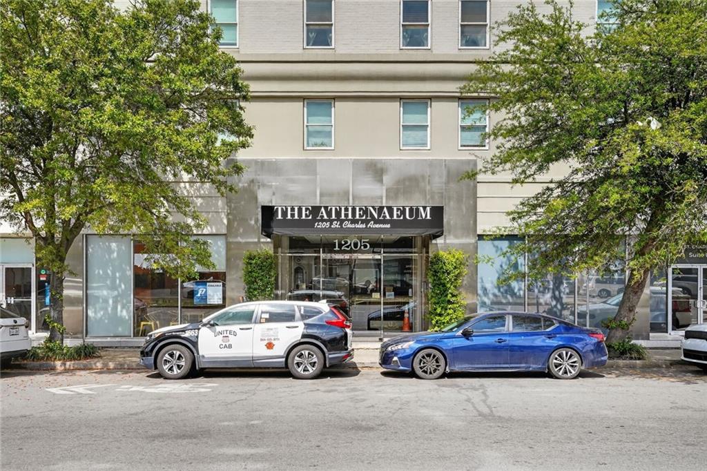 1205 ST CHARLES Avenue 1309