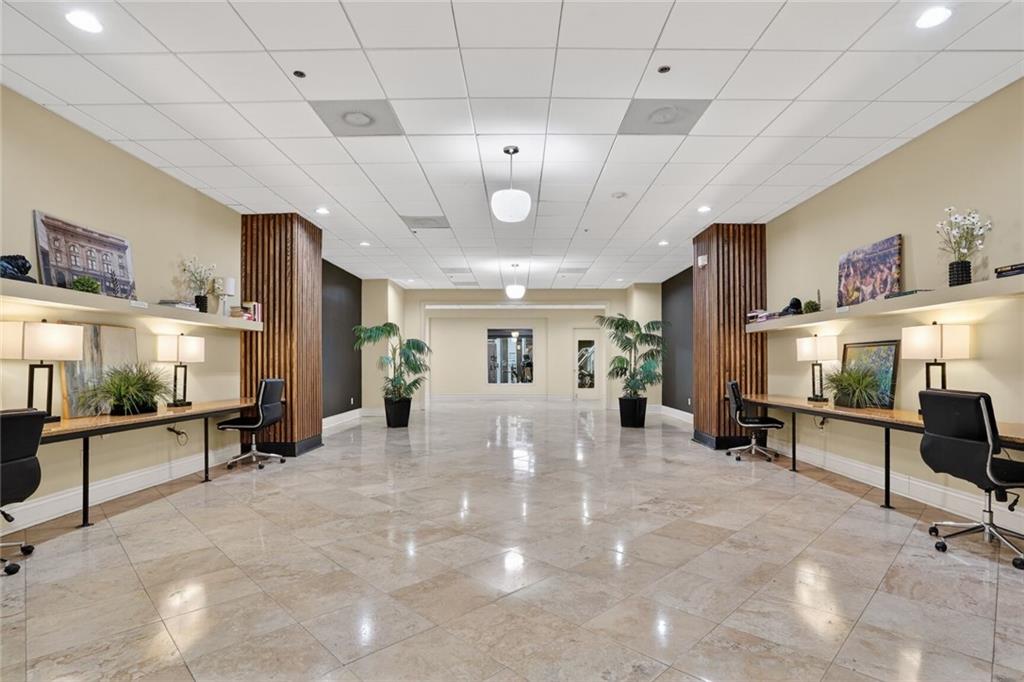 1205 ST CHARLES Avenue 1309