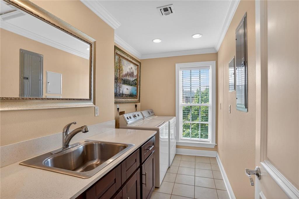 10 NEW BASIN Way