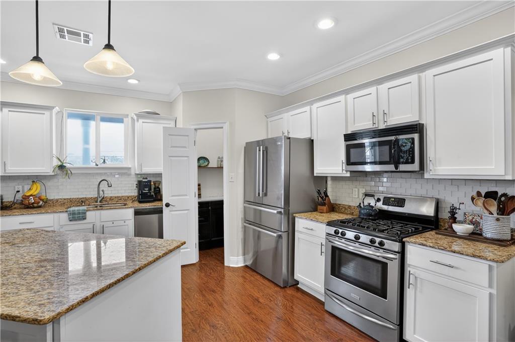 6600 AVENUE A Street