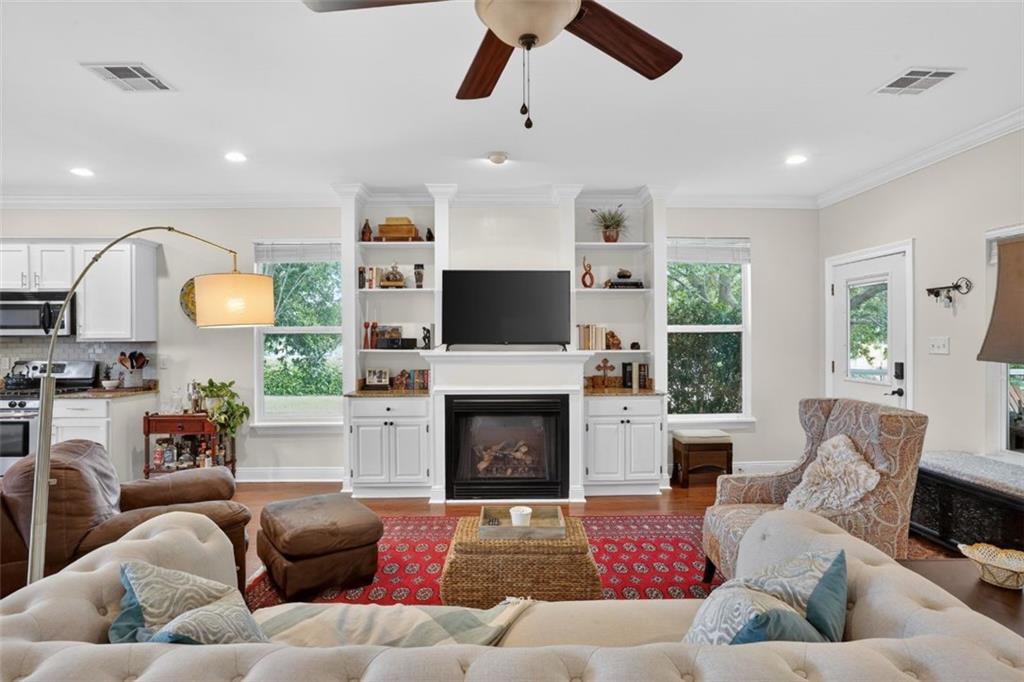 6600 AVENUE A Street