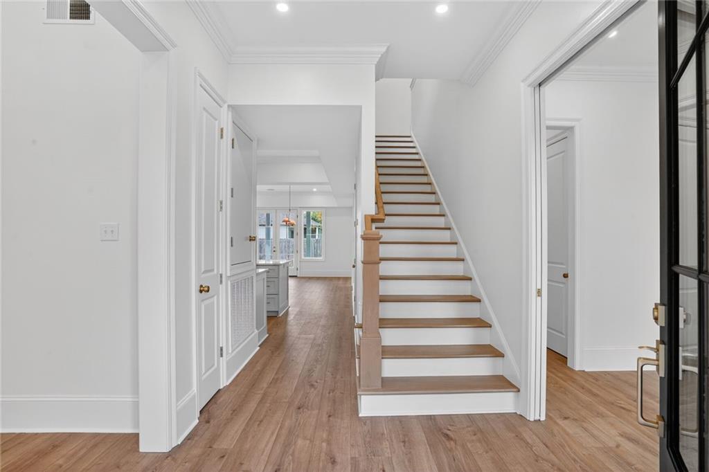 270 GARDEN Road