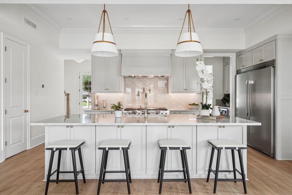 270 GARDEN Road