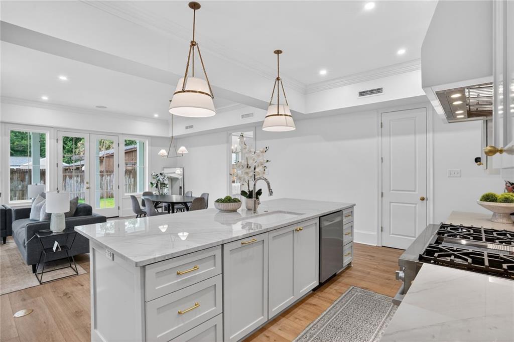 270 GARDEN Road