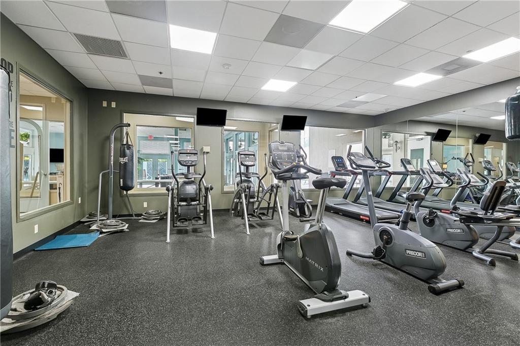 1205 ST CHARLES Avenue 1015