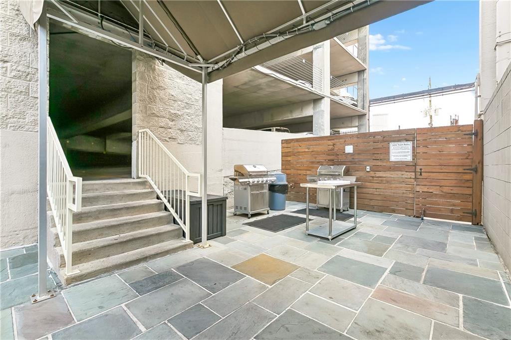 1205 ST CHARLES Avenue 1015