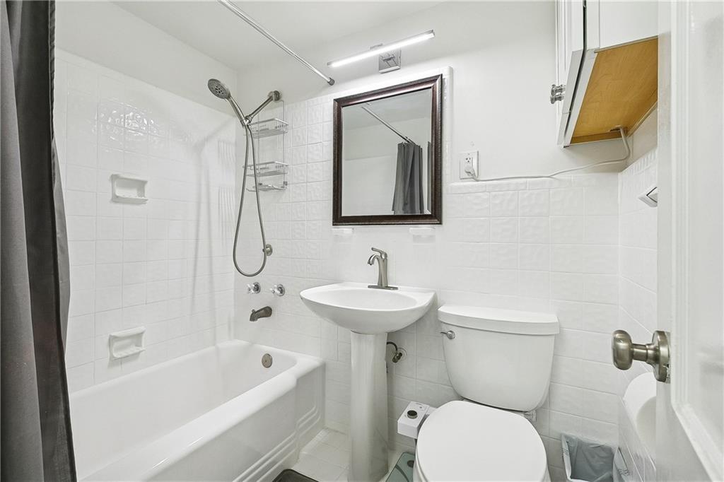 1205 ST CHARLES Avenue 1015